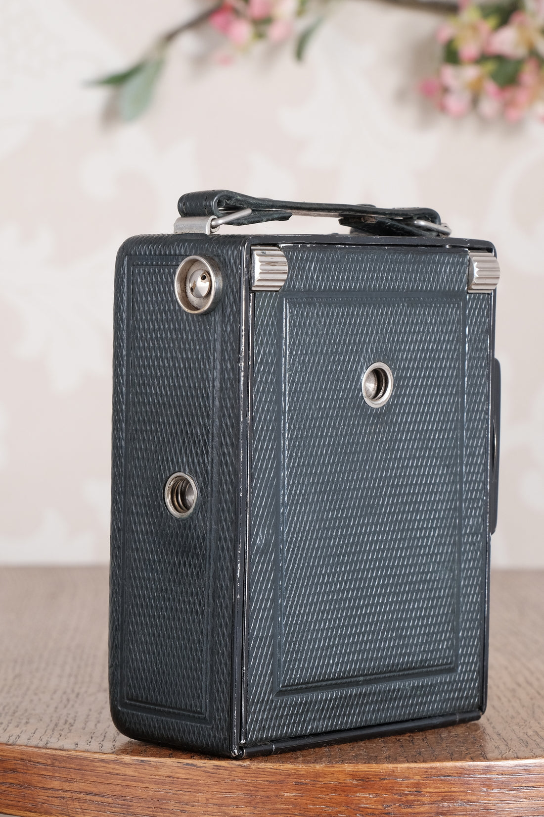 Rare Green Voigtlander 1934 Bergheil (DeLuxe) Camera with 120mm Heliar lens & leather case! Freshly serviced, CLA'd!
