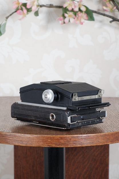SUPERB! Circa 1933 Plaubel Makina II, 6x9, coupled Rangefinder camera. Freshly Serviced, CLA'd.