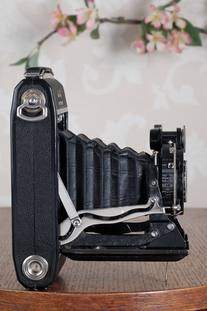 1933 Zeiss Ikon 6x9 Super Ikonta CLA’d, Freshly Serviced!