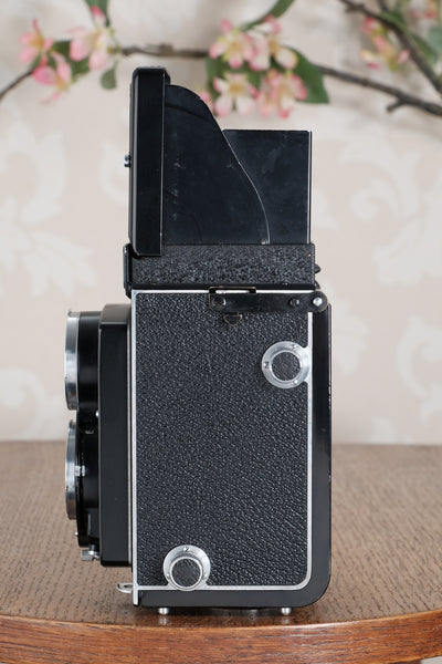 Near Mint! 1954 Rolleicord with Synchro-Compur shutter & Coated lens with original case, CLA'd, Freshly Serviced!