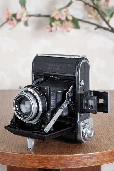 Excellent! 1938 Zeiss-Ikon Ikonta 6x4.5, Coated Tessar. Freshly Serviced, CLA'd