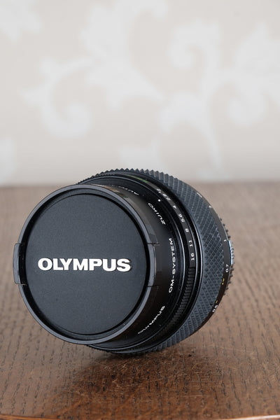 Mint!  Olympus Zuiko Auto-Macro f2.0/50mm lens