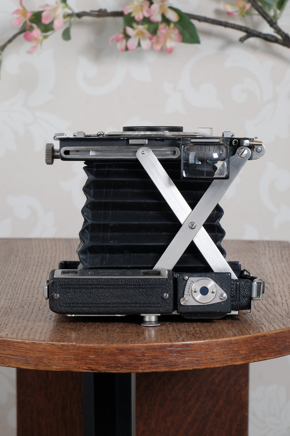 Circa 1936 Plaubel Makina II, 6x9, coupled Rangefinder camera. Freshly Serviced, CLA'd.