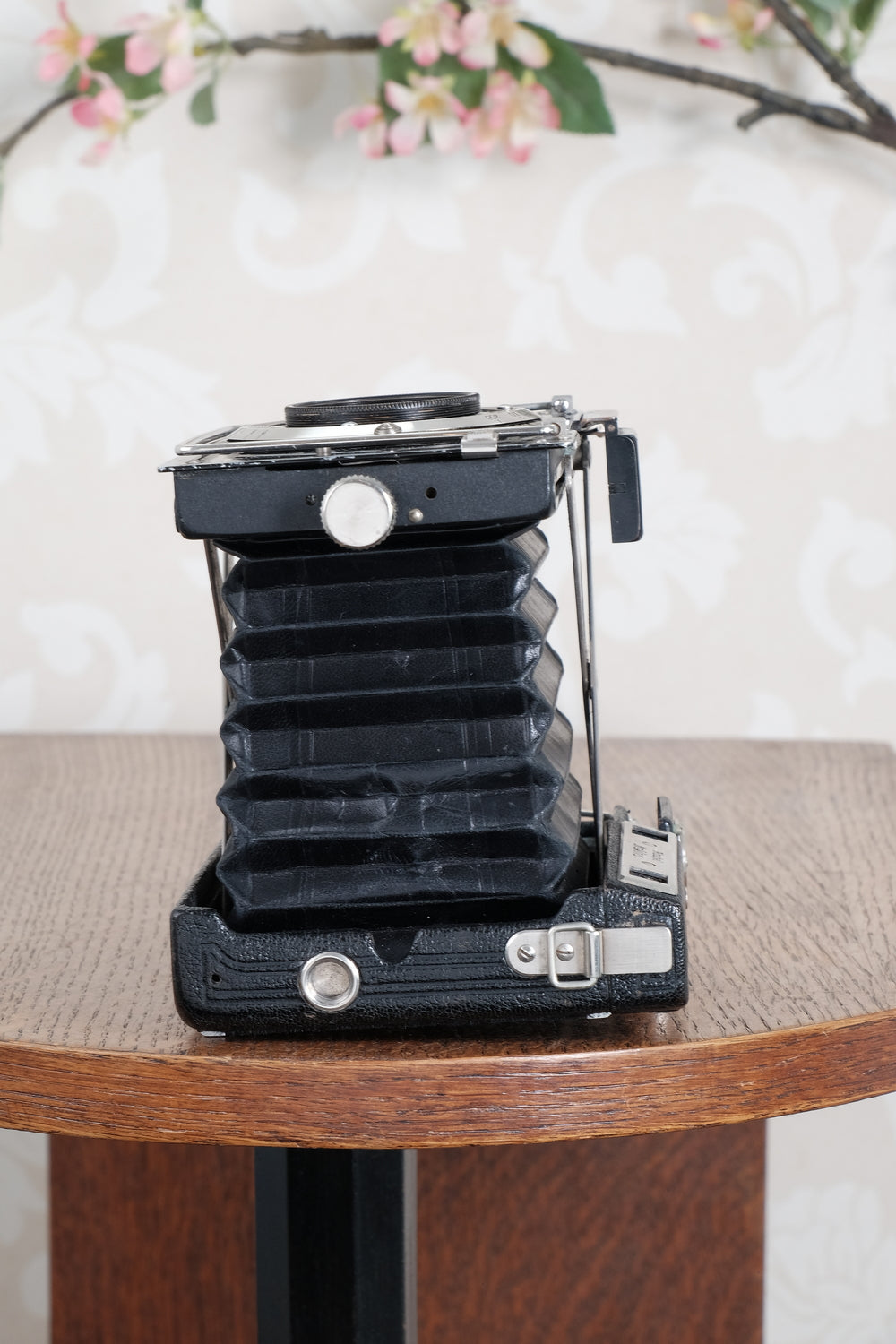 Circa 1936 Plaubel Makina II, 6x9, coupled Rangefinder camera. Freshly Serviced, CLA'd.