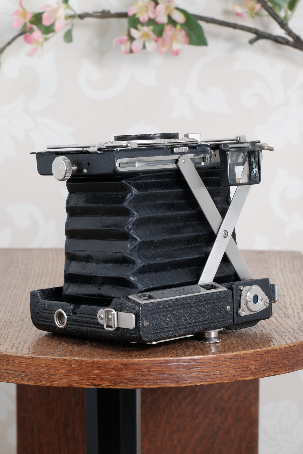 Circa 1936 Plaubel Makina II, 6x9, coupled Rangefinder camera. Freshly Serviced, CLA'd.