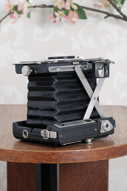 Circa 1936 Plaubel Makina II, 6x9, coupled Rangefinder camera. Freshly Serviced, CLA'd.