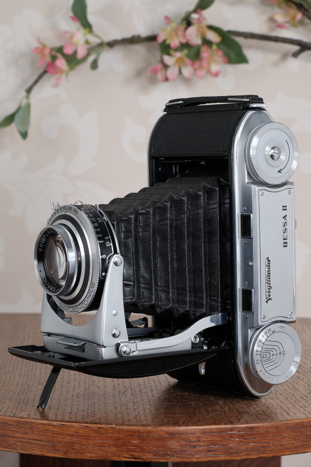 Superb! 1953 Voigtlander 6x9 Bessa II with Color-Skopar lens. Freshly Serviced, CLA'd.