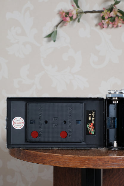 Near Mint! 1938 Zeiss Ikon Super Ikonta 6x9 (and 6x4,5), Tessar lens. CLA’d, Freshly Serviced!