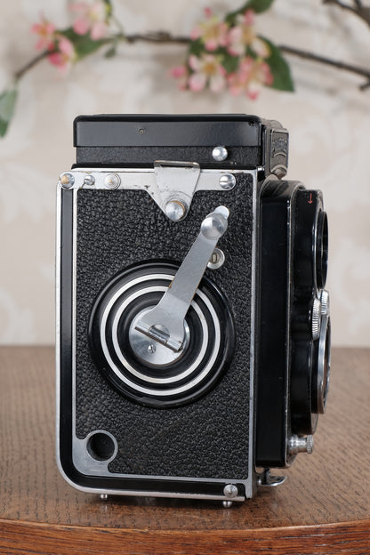 Superb! 1938 Rolleiflex Automat with original leather case, Freshly Serviced, CLA’d!