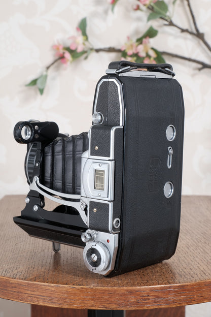 SUPERB! 1953 Zeiss-Ikon Super 6x9 Ikonta 531/2, Synchro-Compur & Coated Zeiss Tessar lens and reduction mask. CLA’d, Freshly Serviced!