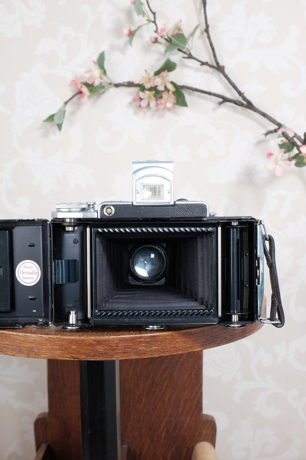 SUPERB! 1953 Zeiss-Ikon Super 6x9 Ikonta 531/2, Synchro-Compur & Coated Zeiss Tessar lens and reduction mask. CLA’d, Freshly Serviced!