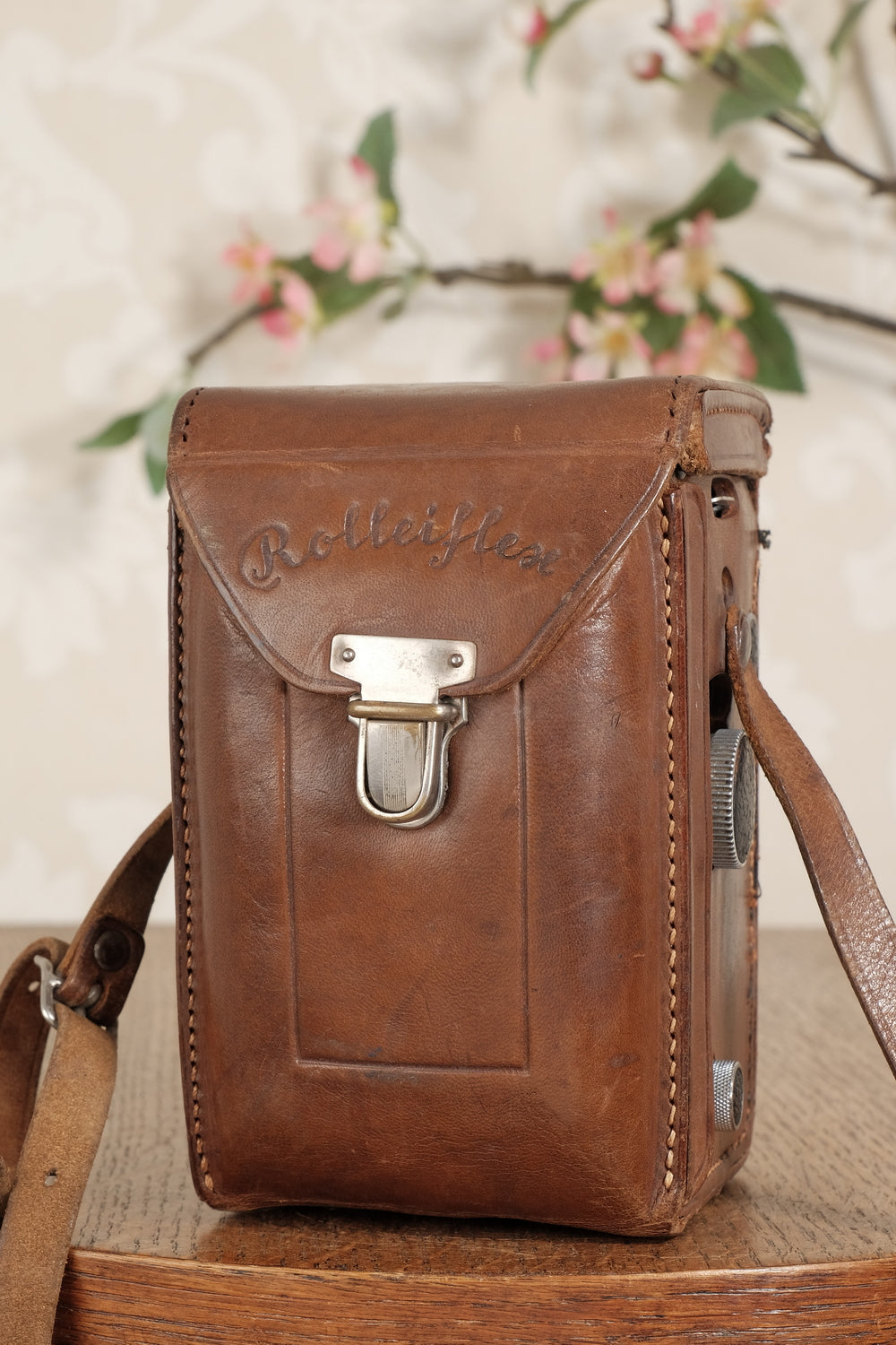 Superb! 1938 Rolleiflex Automat with original leather case, Freshly Serviced, CLA’d!