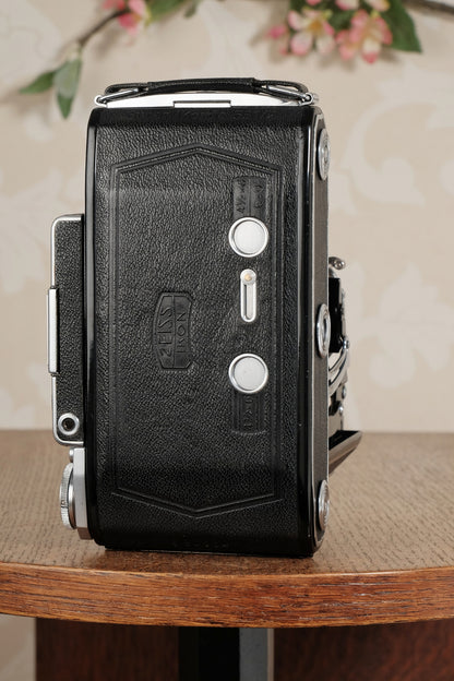 SUPERB! 1938 Zeiss Ikon Super Ikonta 6x9, Tessar lens. CLA’d, Freshly Serviced! - Zeiss-Ikon- Petrakla Classic Cameras