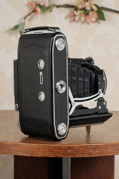SUPERB! 1938 Zeiss Ikon Super Ikonta 6x9, Tessar lens. CLA’d, Freshly Serviced! - Zeiss-Ikon- Petrakla Classic Cameras