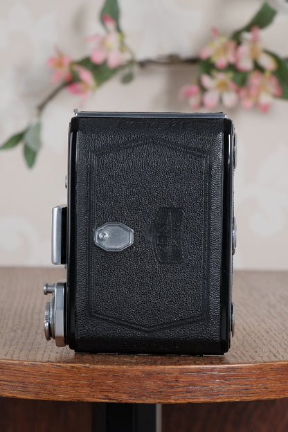 Near Mint! 1949 Zeiss-Ikon Ikonta. Freshly Serviced, CLA'd