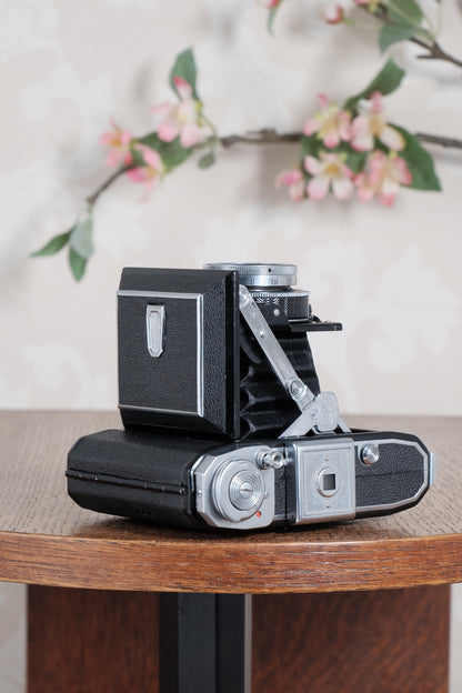Near Mint! 1949 Zeiss-Ikon Ikonta. Freshly Serviced, CLA'd
