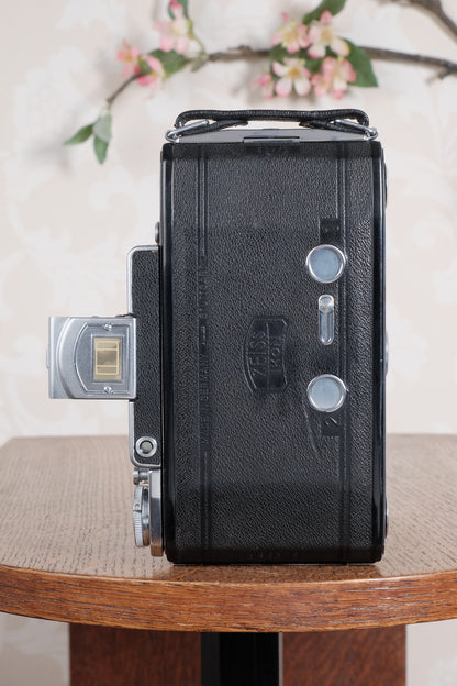 SUPERB! 1953 Zeiss-Ikon Super 6x9 Ikonta 531/2, Synchro-Compur & Coated Zeiss Tessar lens. CLA’d, Freshly Serviced! - Zeiss-Ikon- Petrakla Classic Cameras