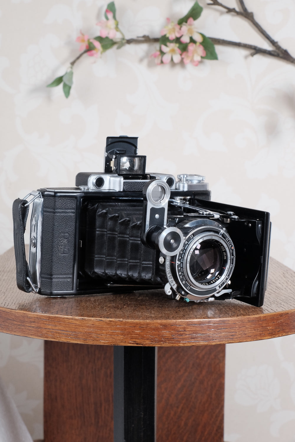SUPERB! 1953 Zeiss-Ikon Super 6x9 Ikonta 531/2, Synchro-Compur