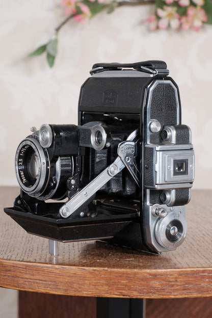 Superb! 1949 Zeiss Ikon Super Ikonta, Coated Zeiss-Opton Tessar. CLA’d, Freshly Serviced! - Zeiss-Ikon- Petrakla Classic Cameras