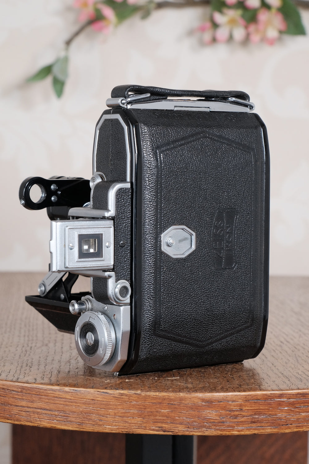 Superb! 1949 Zeiss Ikon Super Ikonta, Coated Zeiss-Opton Tessar