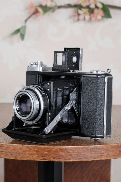 Near Mint! 1952 6x6 Zeiss-Ikon Ikonta. Freshly Serviced, CLA'd - Zeiss-Ikon- Petrakla Classic Cameras