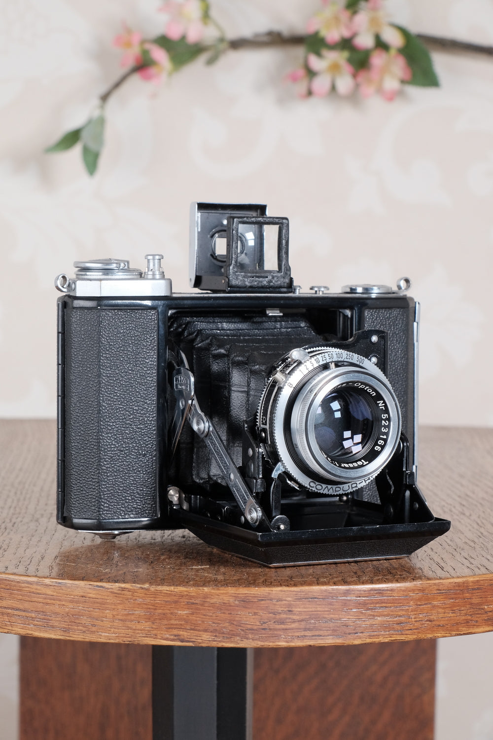 Near Mint! 1952 6x6 Zeiss-Ikon Ikonta. Freshly Serviced, CLA'd