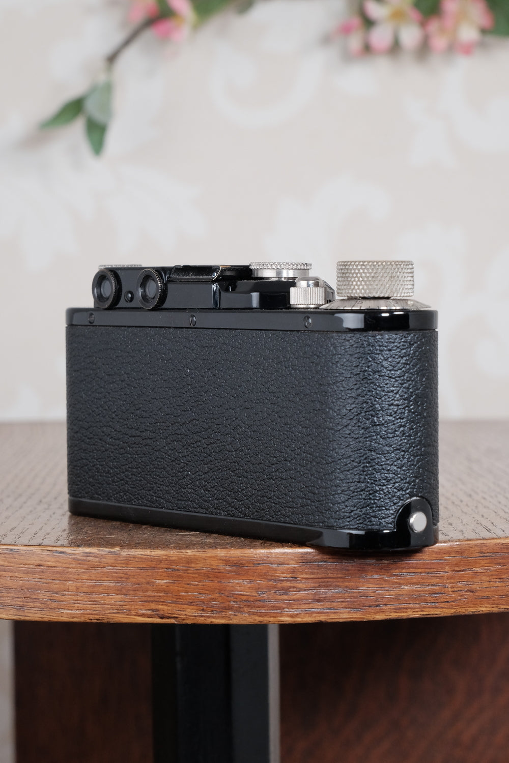 Near mint! 1933 BLACK LEITZ LEICA II with Nickel Elmar lens