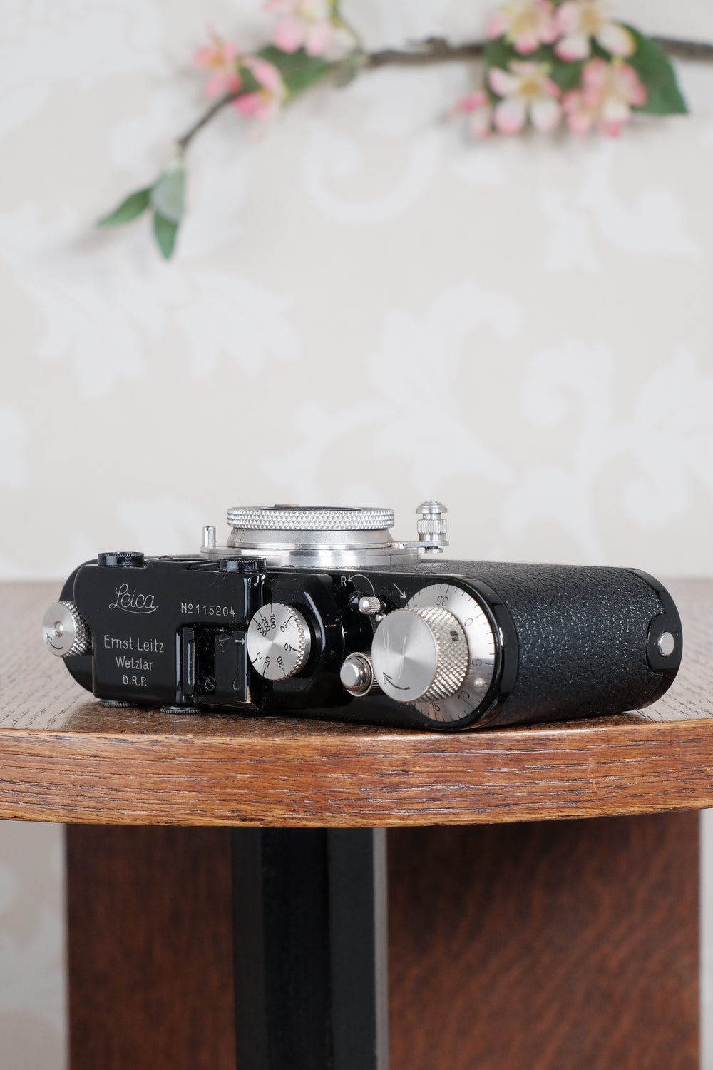Near mint! 1933 BLACK LEITZ LEICA II with Nickel Elmar lens