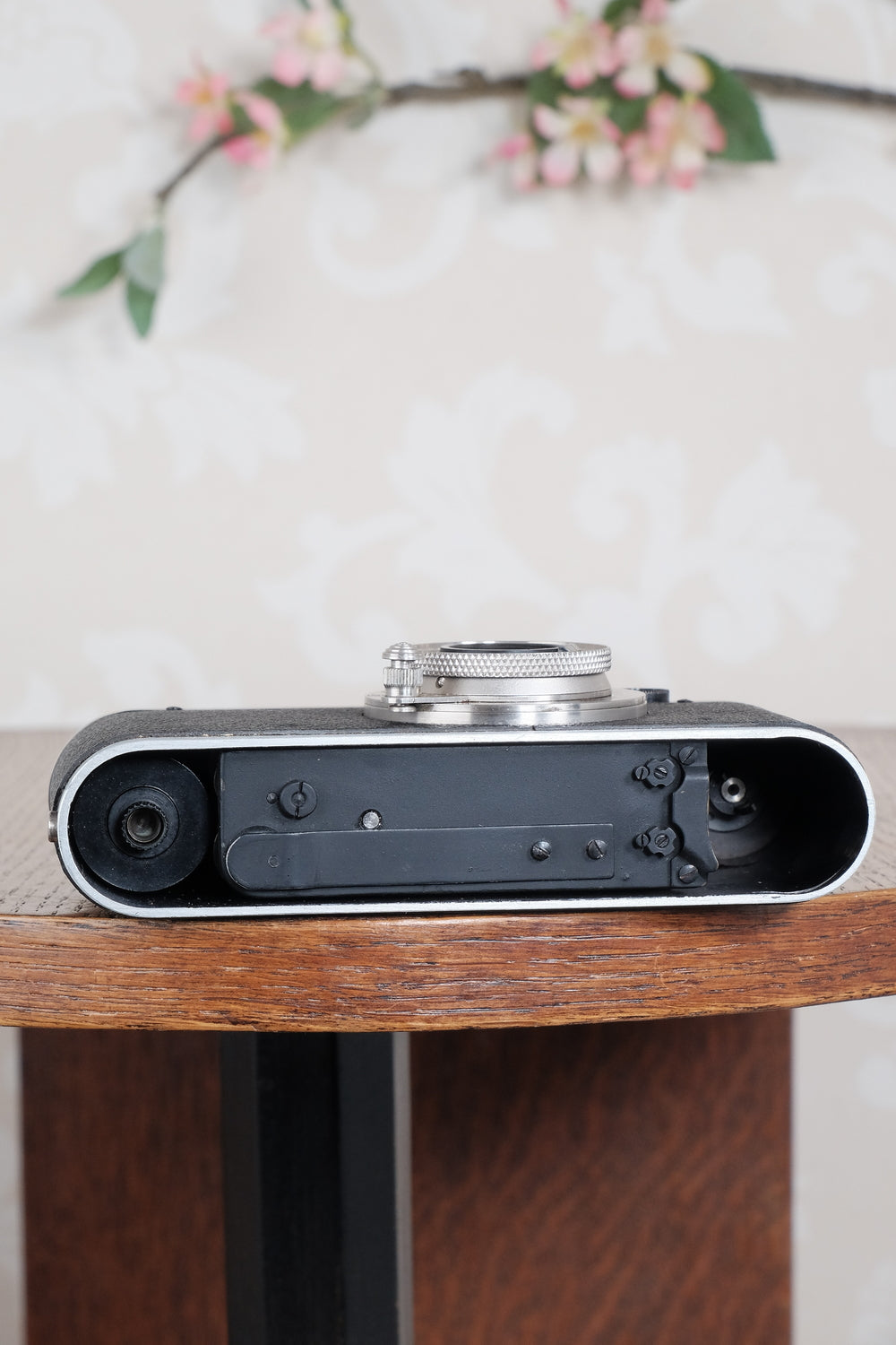 Near mint! 1933 BLACK LEITZ LEICA II with Nickel Elmar lens