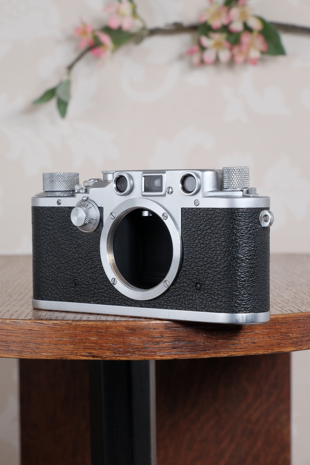 Superb! 1945 LEITZ LEICA IIIc, the desirable wartime “stepper