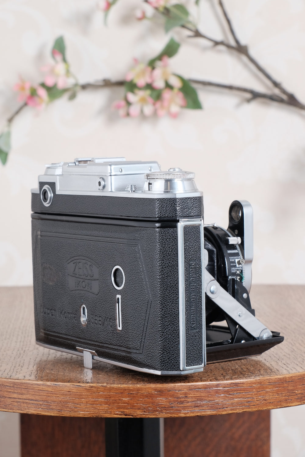 Superb! 1952 Zeiss-Ikon Super Ikonta B, Coated Tessar & Synchro