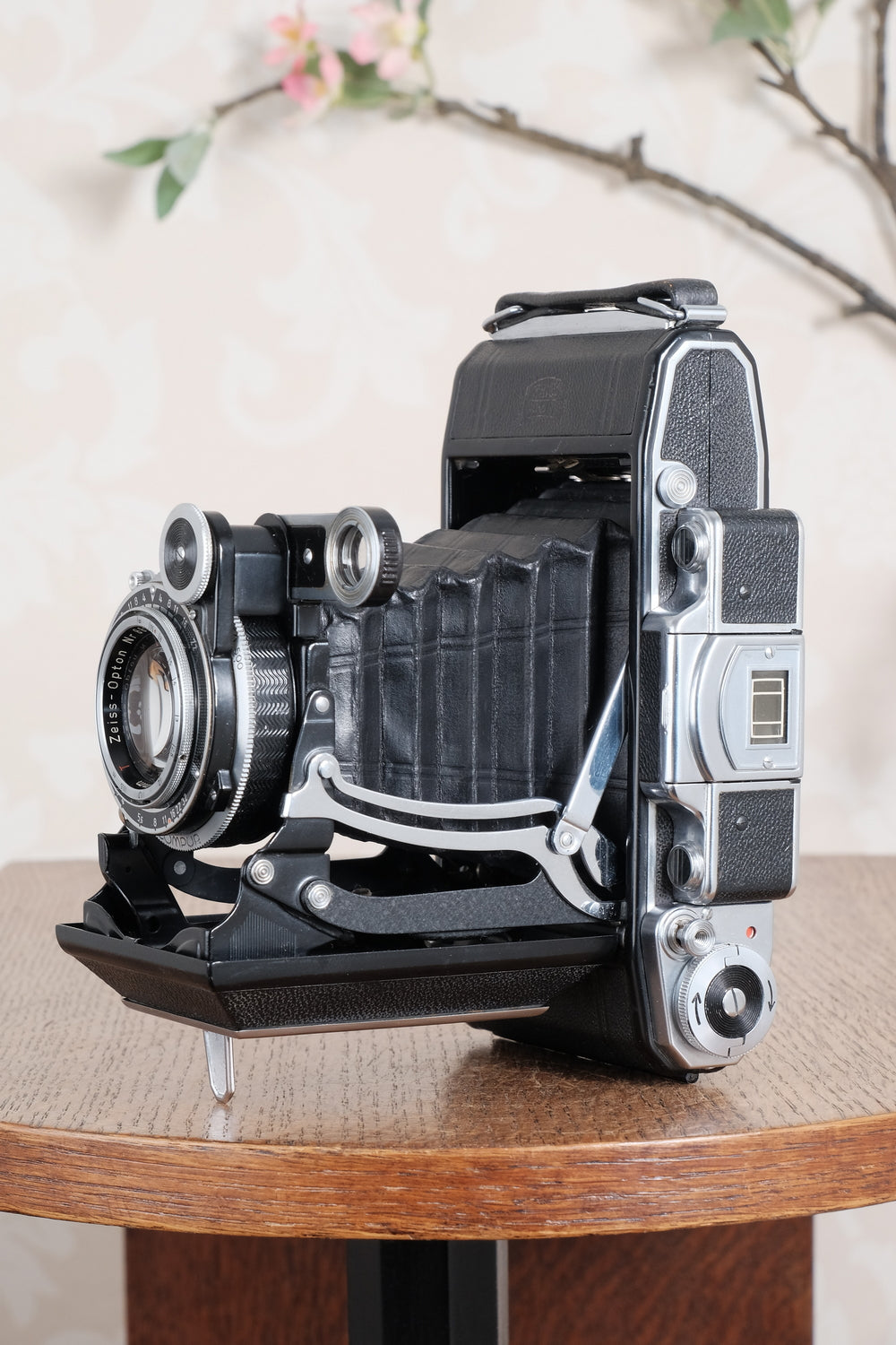 SUPERB! 1938 Zeiss Ikon Super Ikonta 6x9, Tessar lens. CLA'd