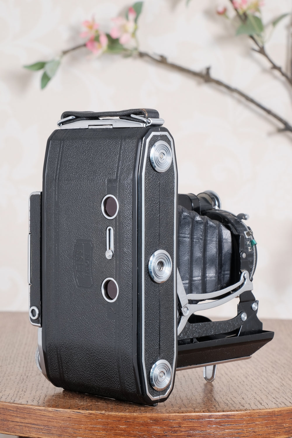 SUPERB! 1938 Zeiss Ikon Super Ikonta 6x9, Tessar lens. CLA'd SUPERB! 1938 Zeiss Ikon Super Ikonta 6x9, Tessar lens. CLA'd