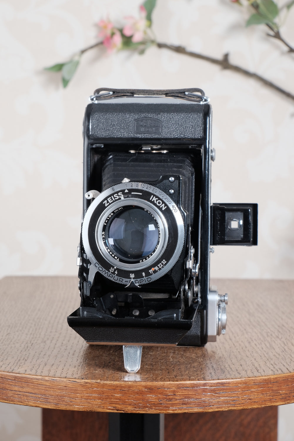 Mint! 1949 Zeiss-Ikon Ikonta 6x9, CLA'd, Freshly Serviced