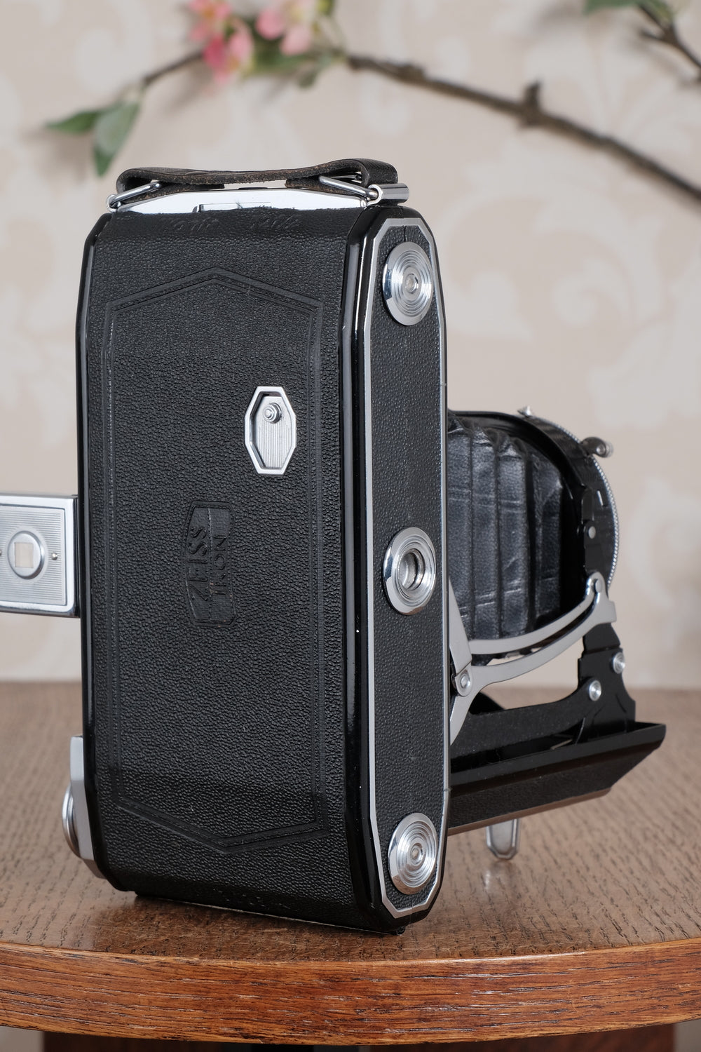 Mint! 1949 Zeiss-Ikon Ikonta 6x9, CLA'd, Freshly Serviced! - Zeiss-Ikon- Petrakla Classic Cameras