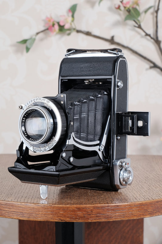 Near Mint! 1938 Zeiss-Ikon Ikonta 6x9, with leather case, CLA'd, Freshly Serviced! - Zeiss-Ikon- Petrakla Classic Cameras