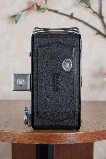 Near Mint! 1938 Zeiss-Ikon Ikonta 6x9, with leather case, CLA'd, Freshly Serviced! - Zeiss-Ikon- Petrakla Classic Cameras