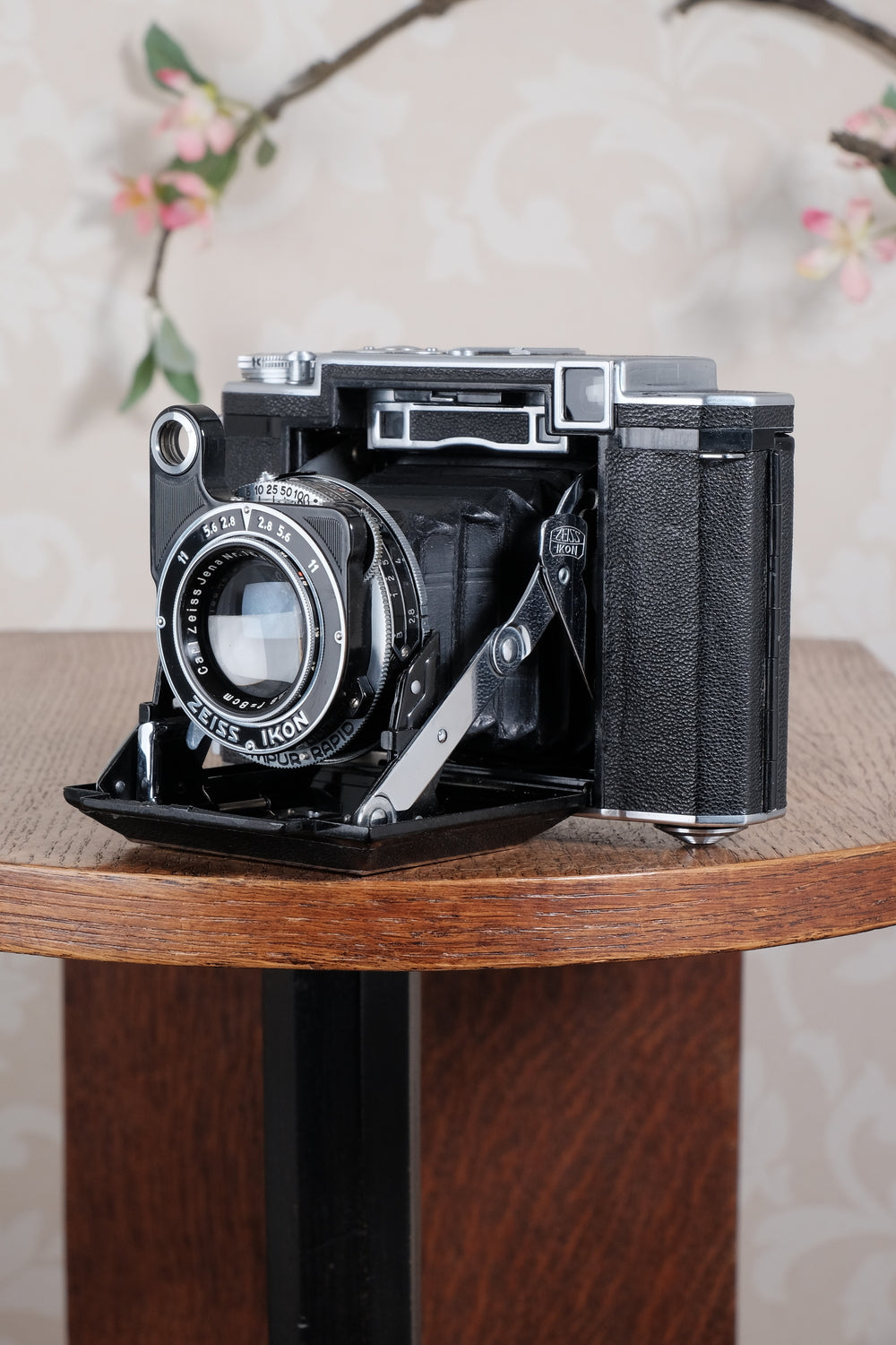 Superb! 1935 Zeiss Ikon Super Ikonta, Rare first year version