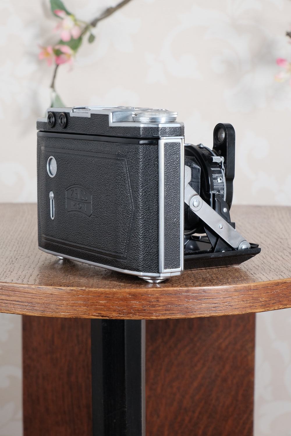 Superb! 1935 Zeiss Ikon Super Ikonta, Rare first year version