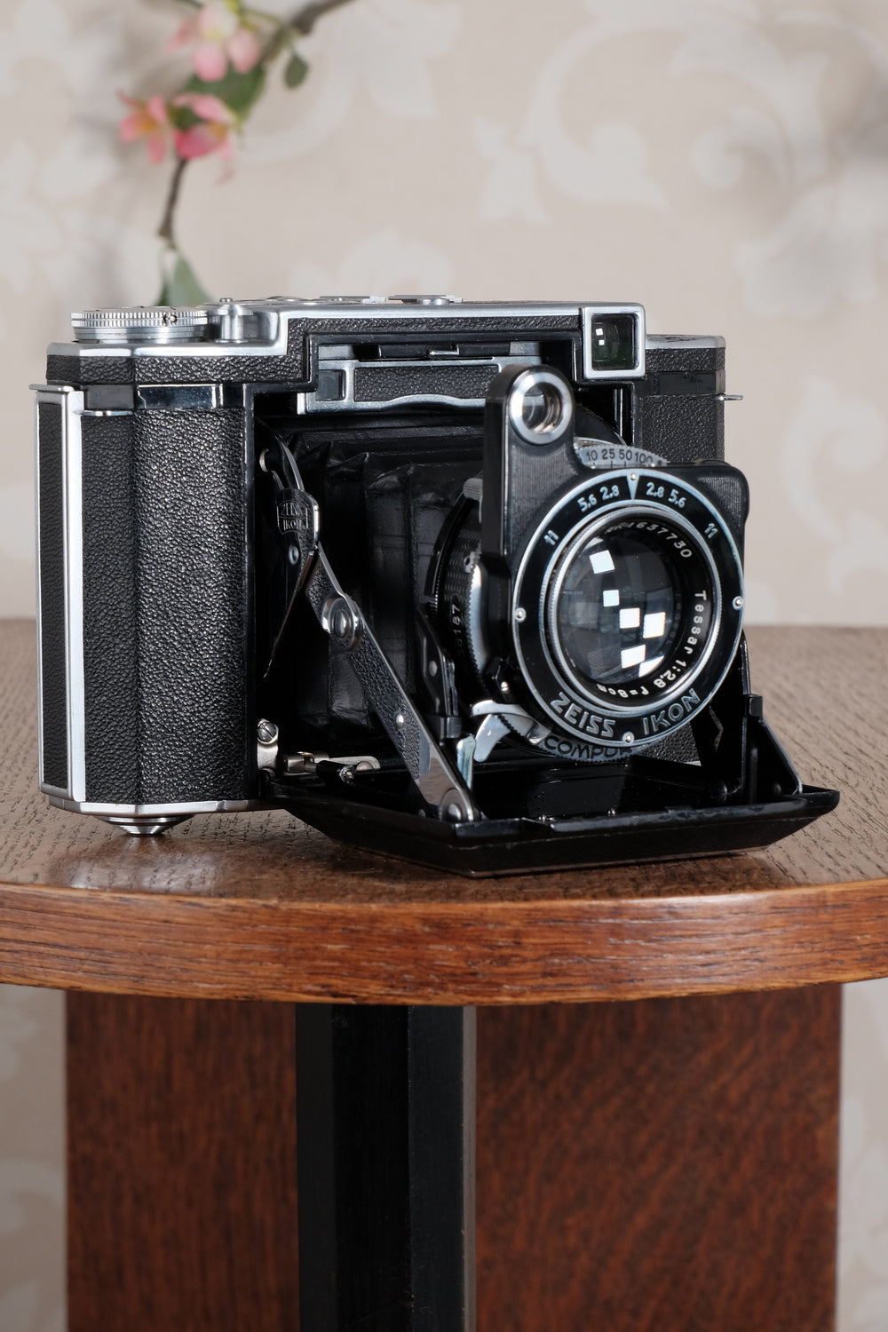 Superb! 1935 Zeiss Ikon Super Ikonta, Rare first year version
