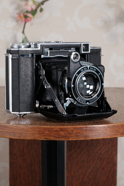 Superb! 1935 Zeiss Ikon Super Ikonta, Rare first year version ! Freshly serviced, CLA’d - Zeiss-Ikon- Petrakla Classic Cameras