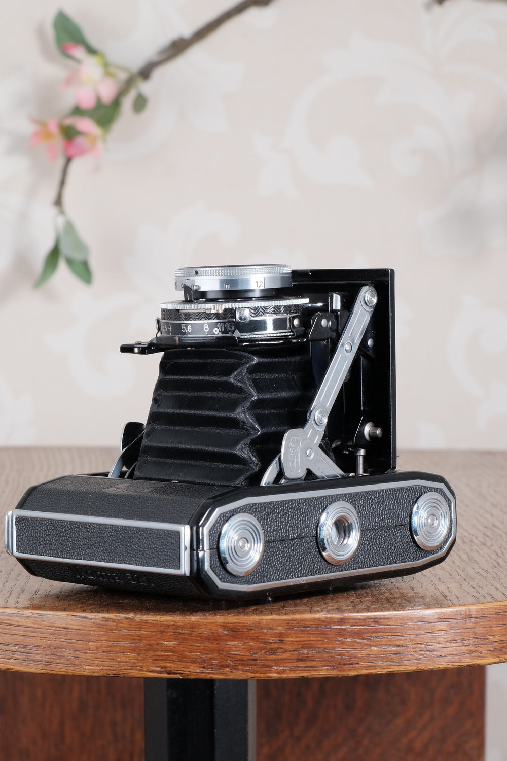 Near Mint! 1938 Zeiss Ikon Ikonta, CLA'd, Freshly Serviced! - Zeiss-Ikon- Petrakla Classic Cameras