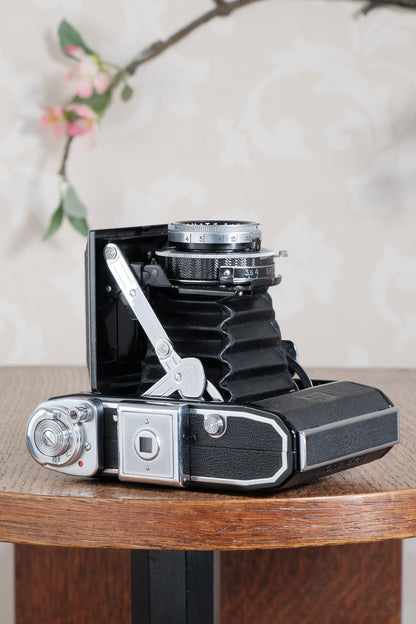 Near Mint! 1938 Zeiss Ikon Ikonta, CLA'd, Freshly Serviced! - Zeiss-Ikon- Petrakla Classic Cameras