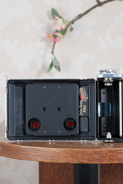 Near Mint! 1938 Zeiss Ikon Ikonta, CLA'd, Freshly Serviced! - Zeiss-Ikon- Petrakla Classic Cameras