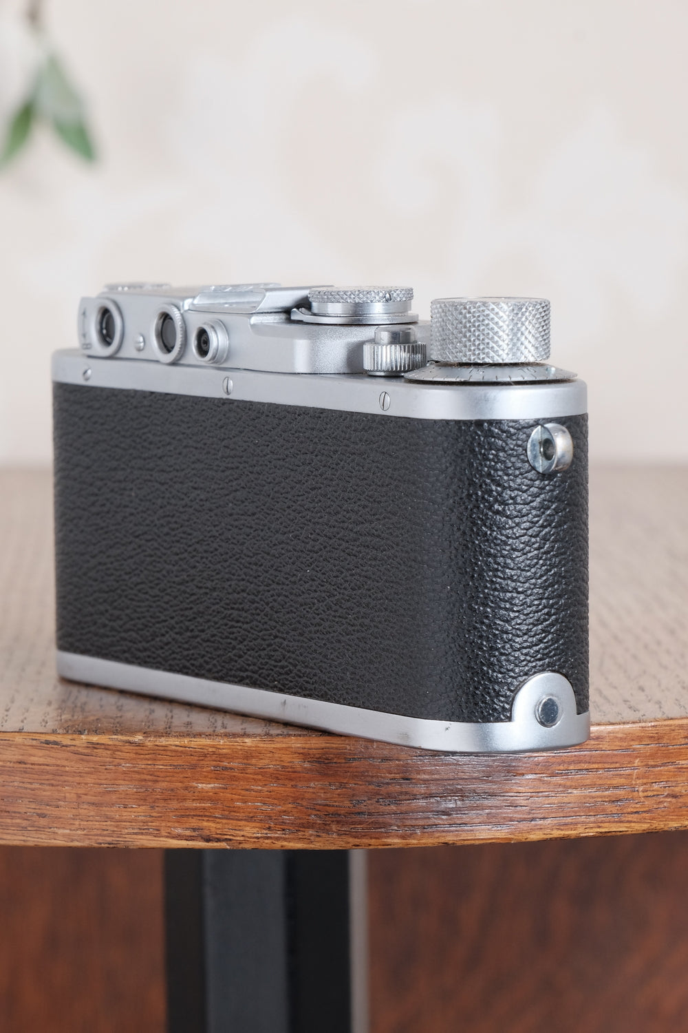 Superb! 1939 LEITZ LEICA IIIa with Elmar lens, case and spool