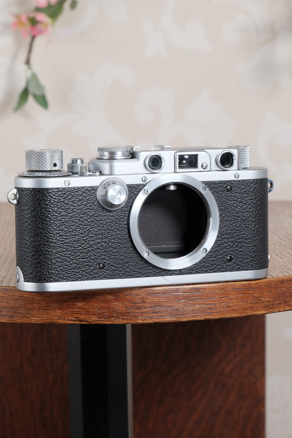 Superb! 1939 LEITZ LEICA IIIa with Elmar lens, case and spool. Freshly Serviced CLA'd! - Leitz- Petrakla Classic Cameras