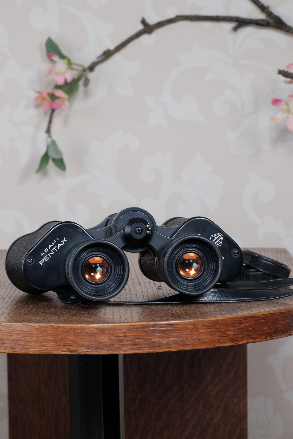 Near Mint! Pentax 8x30 Binoculars & case. - Pentax- Petrakla Classic Cameras