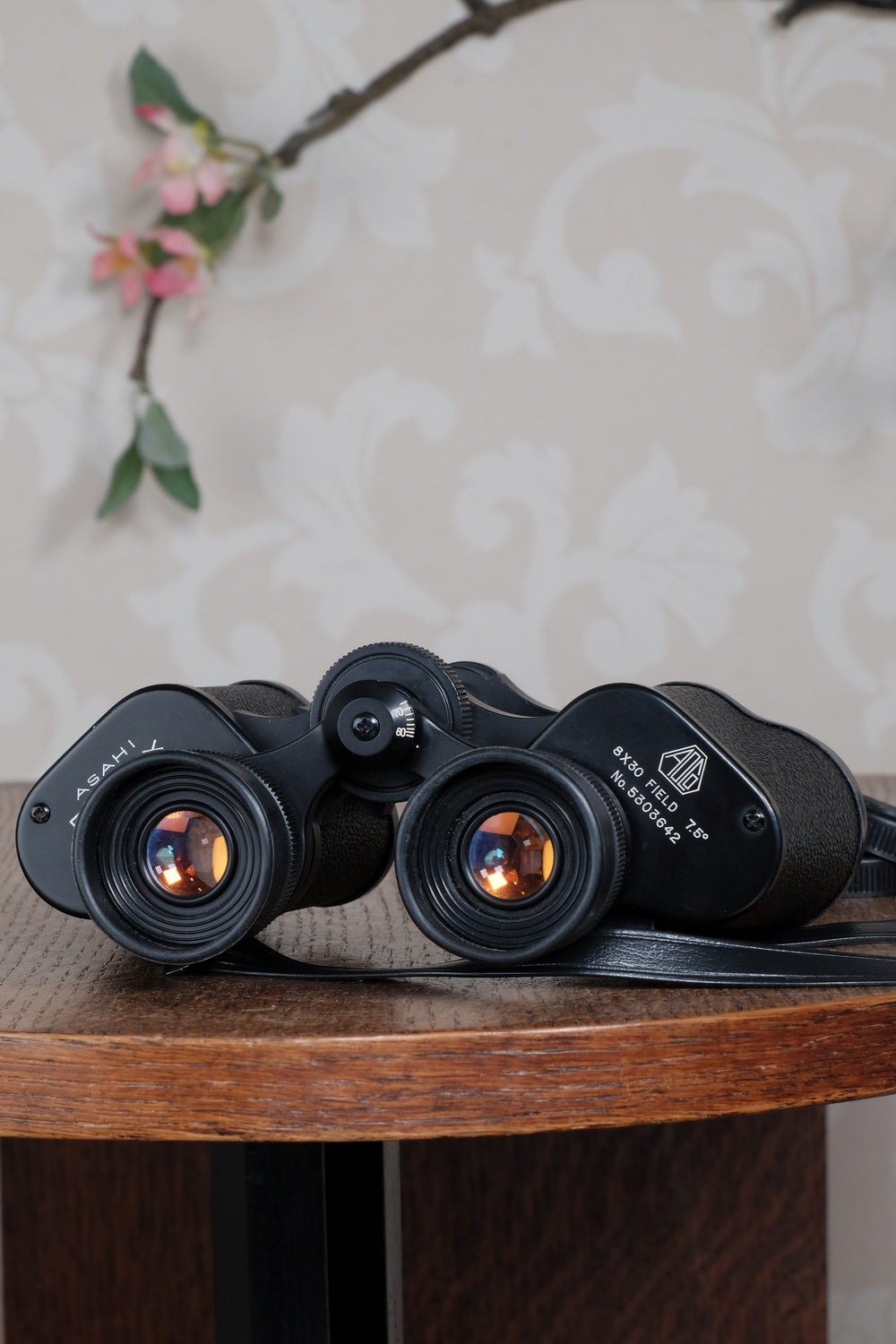 Near Mint! Pentax 8x30 Binoculars & case. - Pentax- Petrakla Classic Cameras