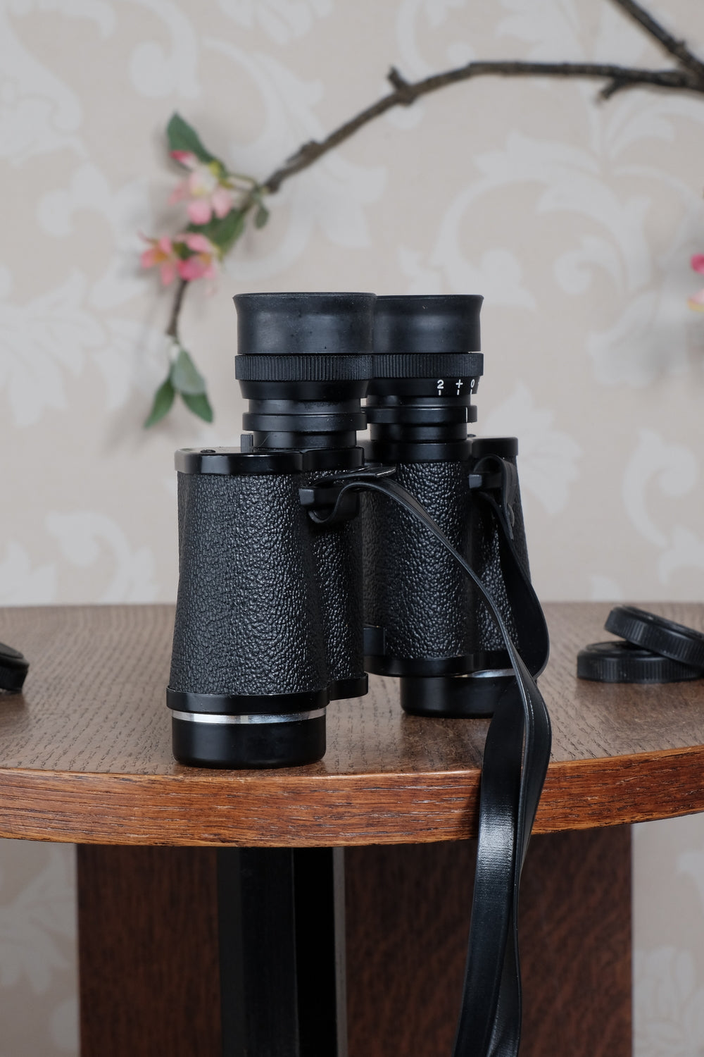Near Mint! Pentax 8x30 Binoculars & case. - Pentax- Petrakla Classic Cameras