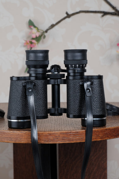 Near Mint! Pentax 8x30 Binoculars & case. - Pentax- Petrakla Classic Cameras